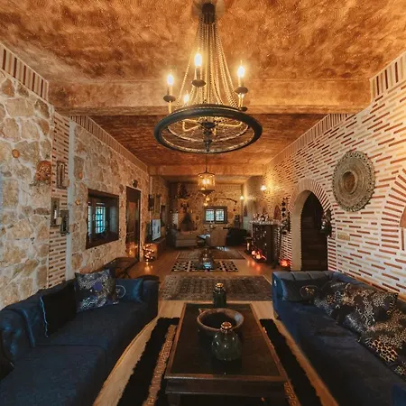 Castello Del Cielo *