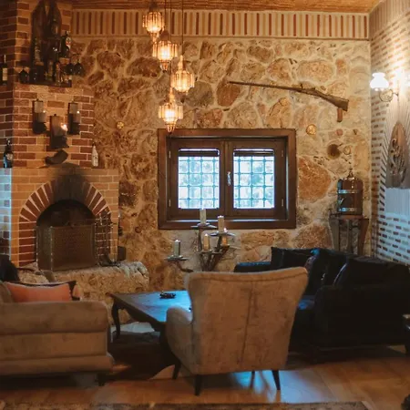 Castello Del Cielo *